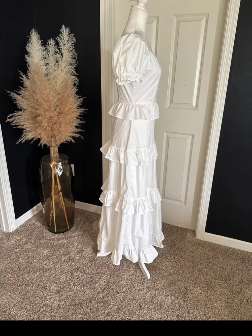 FLAT WHITE Ruffle Tiered Puff Sleeve Dress in White size Small - Picture 7 of 12